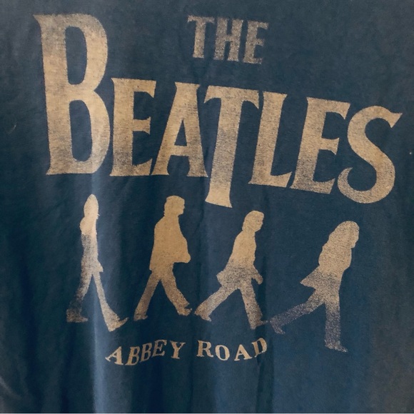 Rare Find. Beatles T-Shirt. Men’s size large. Good condition. - Picture 2 of 4